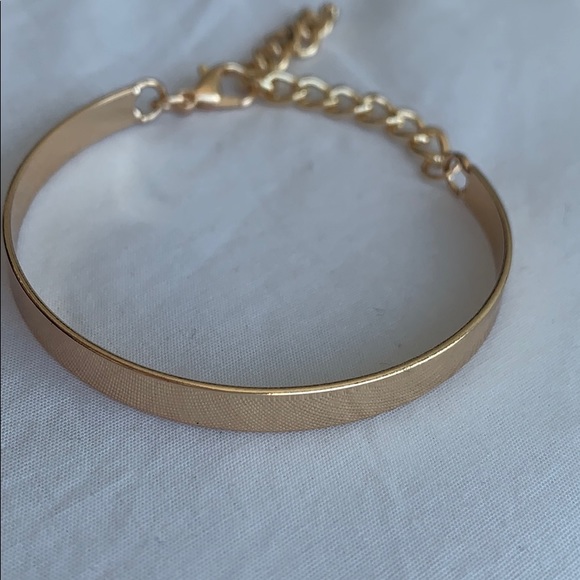 Layering Chain Bracelets - Picture 5 of 7